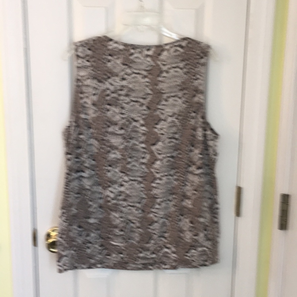 Ann Taylor Loft Sleeveless Top Xl. Python Print - image 2